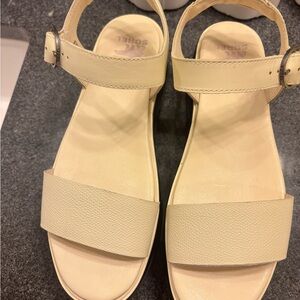Sorel Cream and Black Flatform Sandals with Ankle Buckle